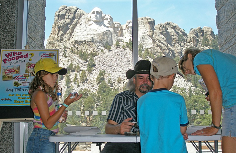 Signing at Mt Rushmore